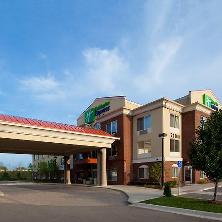Holiday Inn Express & Suites Detroit - Farmington Hills By Ihg Northville Luaran gambar
