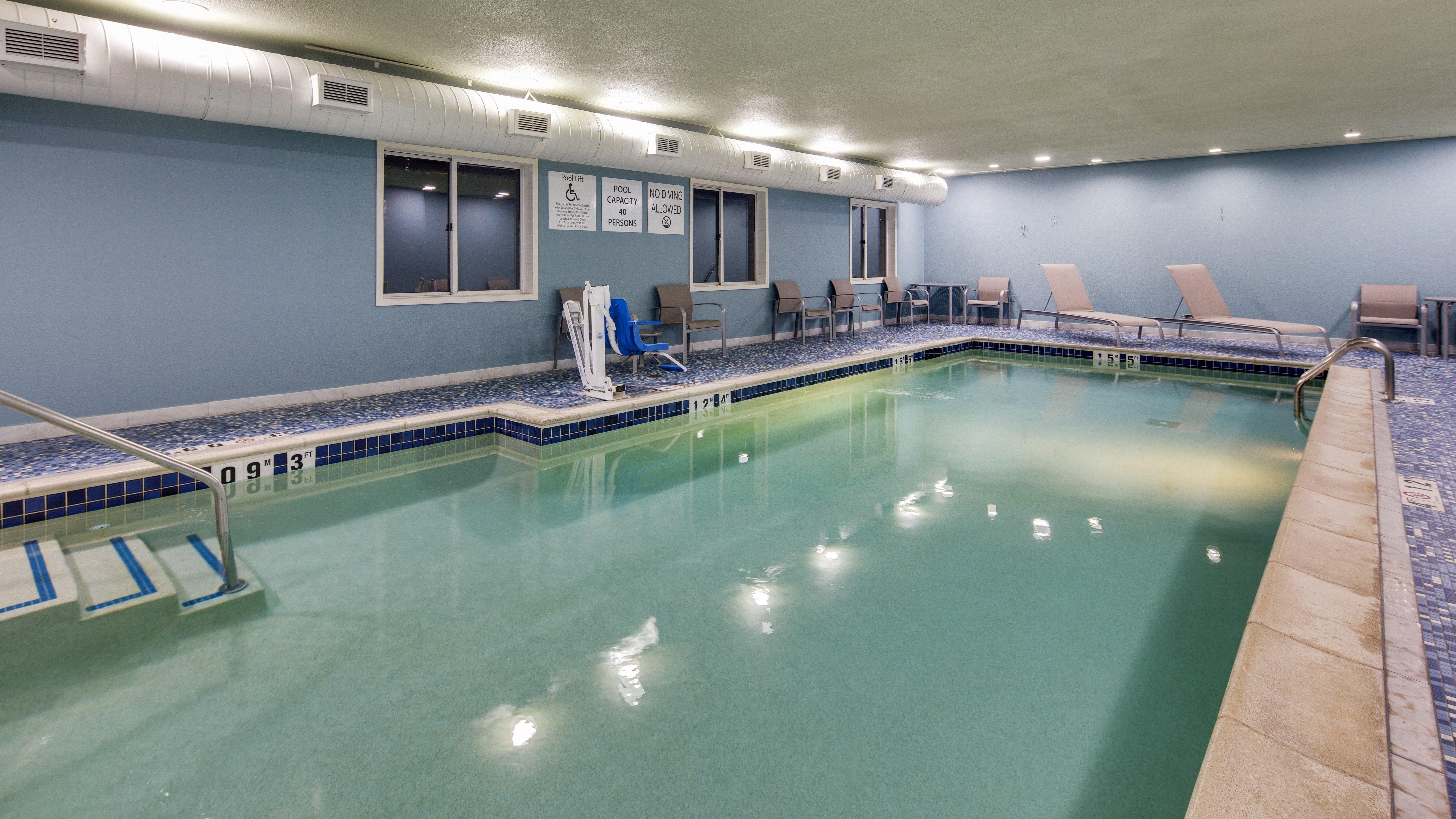 Holiday Inn Express & Suites Detroit - Farmington Hills By Ihg Northville Luaran gambar